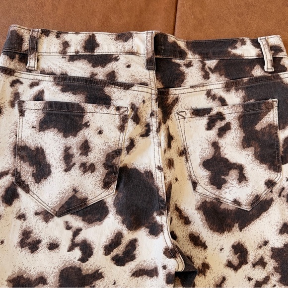 Kenzie Cow Print Lightweight Cotton Jeans - Picture 5 of 5